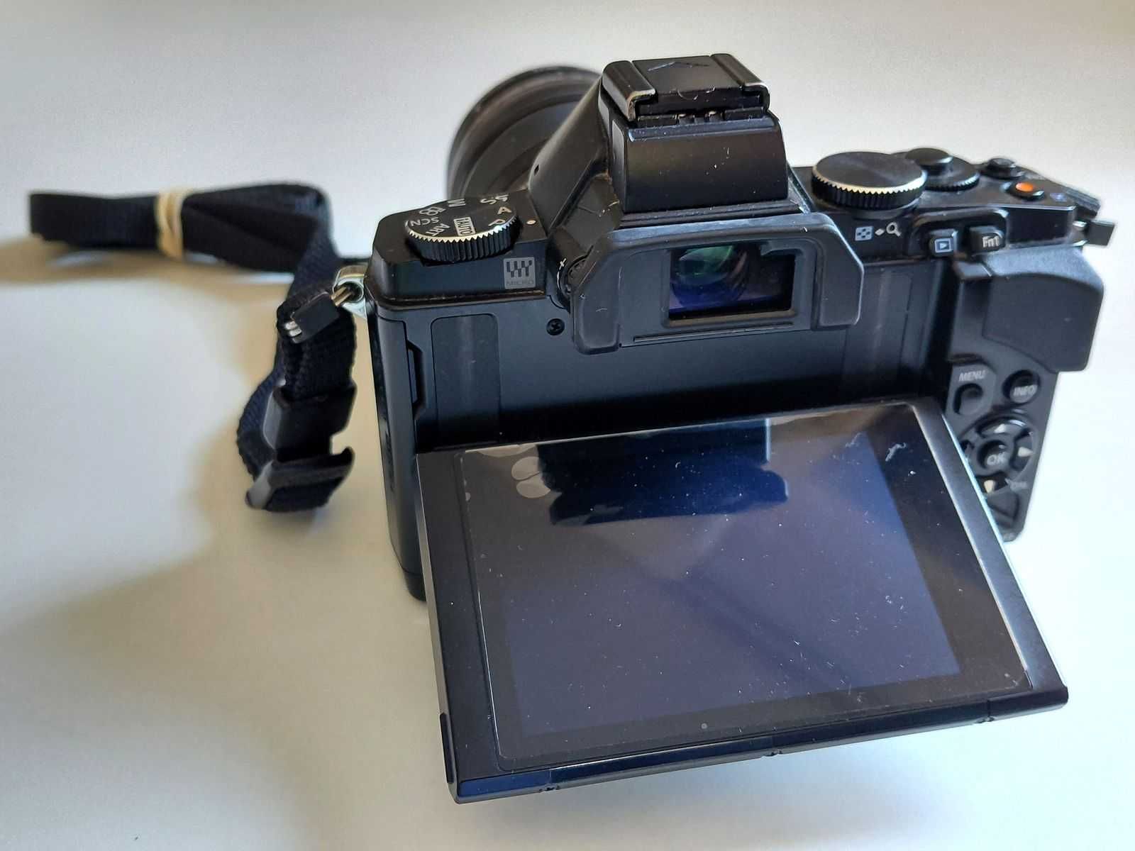 Olympus OM-D E-M5 + 3 обектива. Цената е за комплект.