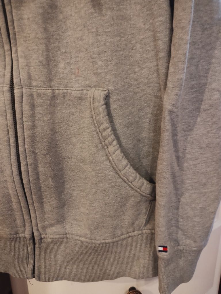 3 Hanorace Nike,Tommy Hilfiger