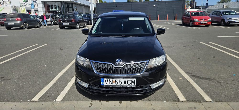 Vând skoda rapid