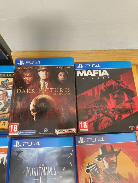 Playstation 4 Pro + 25 игри