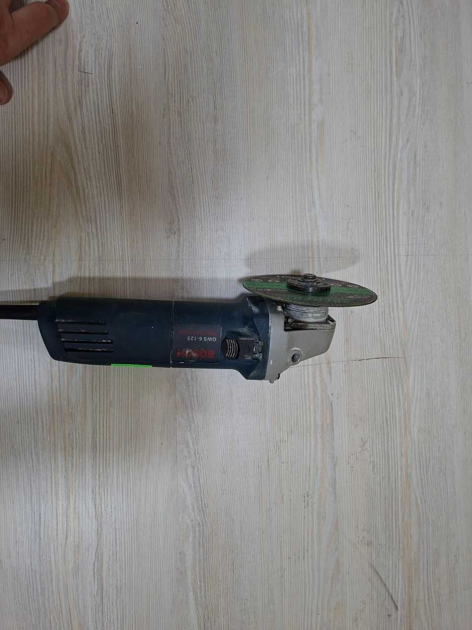 Продается болгарка Bosch