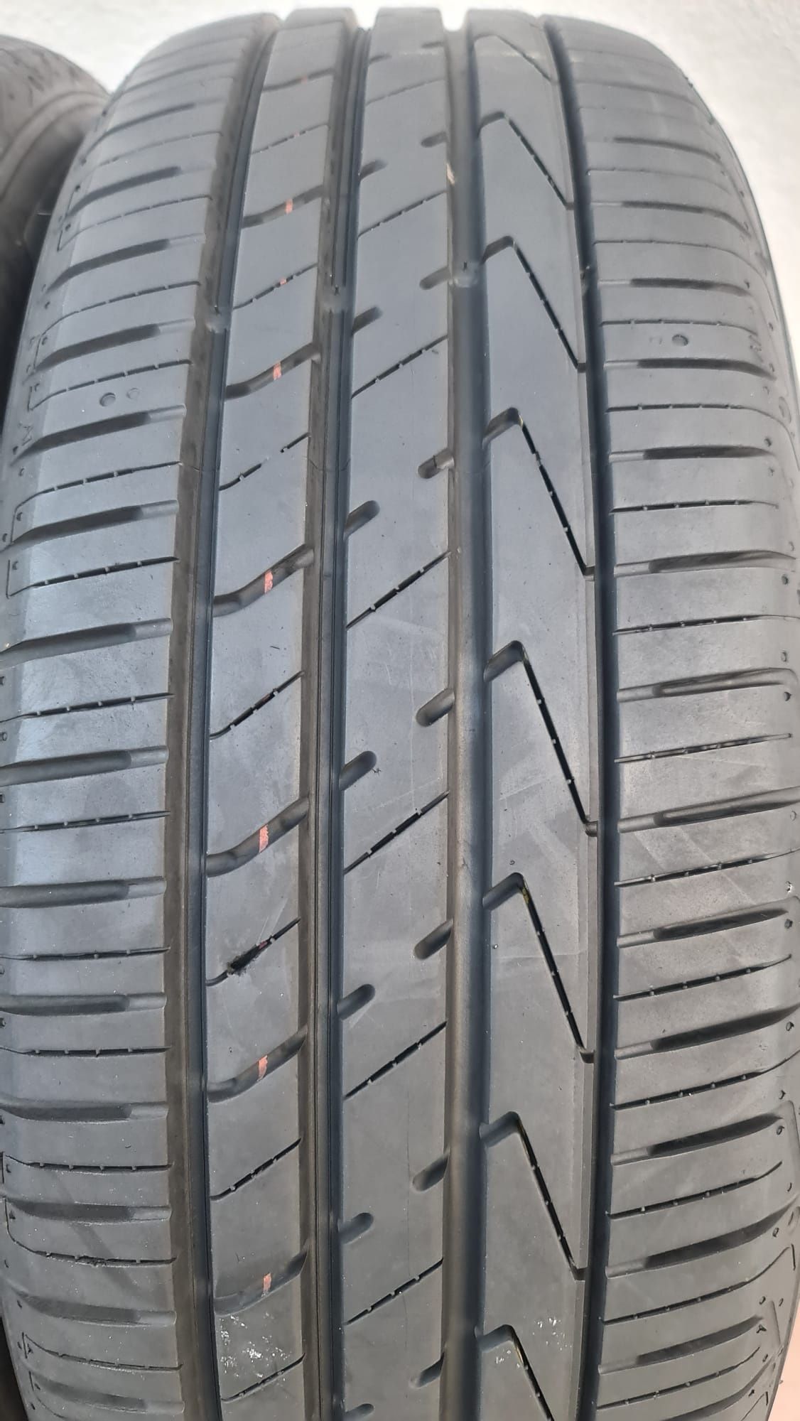 215 65 17 hankook vara