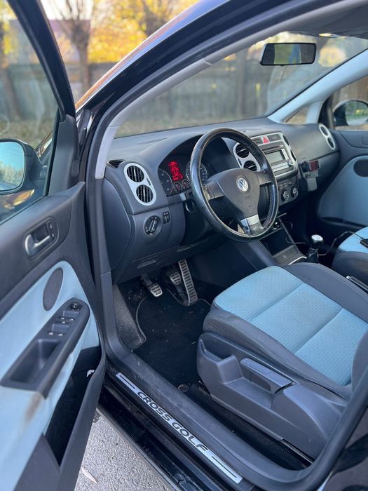 Vw golf 5 plus  cross