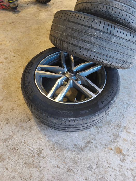 Alutec 18цола 5х112 ет38 J8 гуми Мишелин 225 55 18