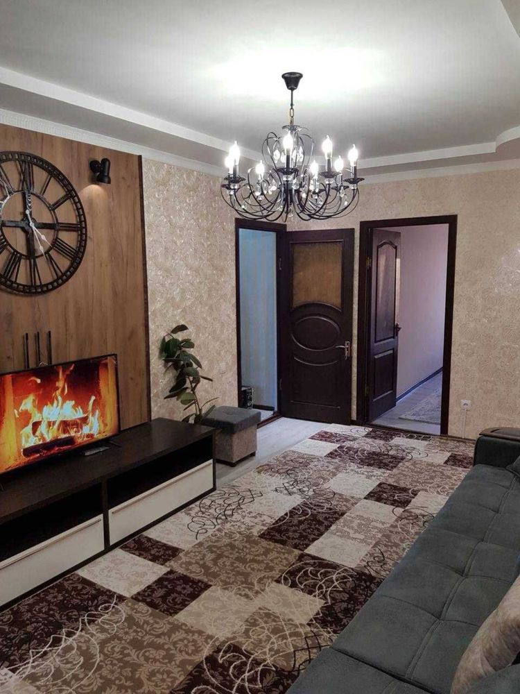 ПРОДАЁТСЯ КВАРТИРА 2/4/4  на Ц-5  Ор-р: Gentleman’s Pub метро Минор