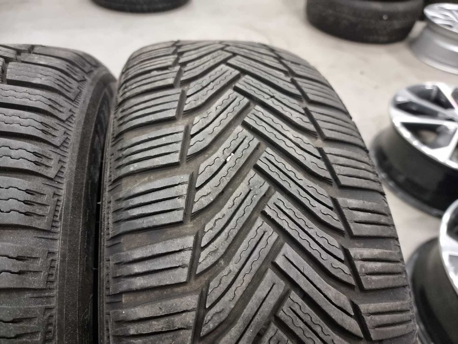 4 Anvelope IARNA 205.55.16 'Michelin' ; stare foarte buna