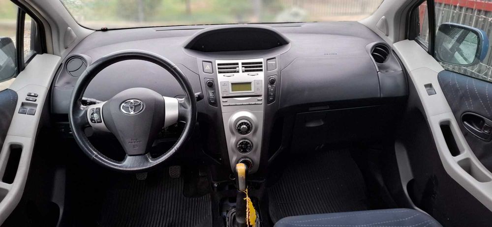 Kit plansa bord Toyota Yaris / centuri/ /airbag uri/calculator /volan