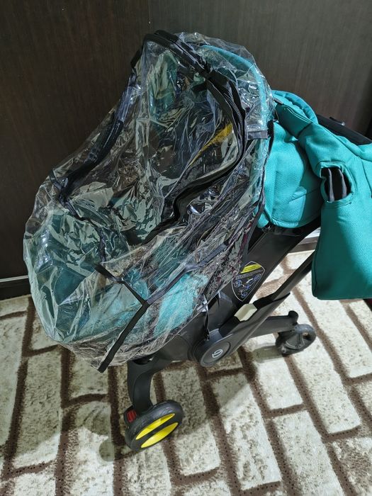 Автокресло для 0-12 малышей.