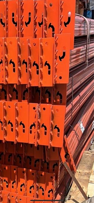 Rafturi metalice noi + polite plasa zn