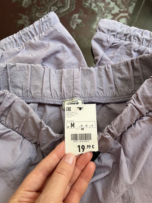 Pantaloni fâș lila