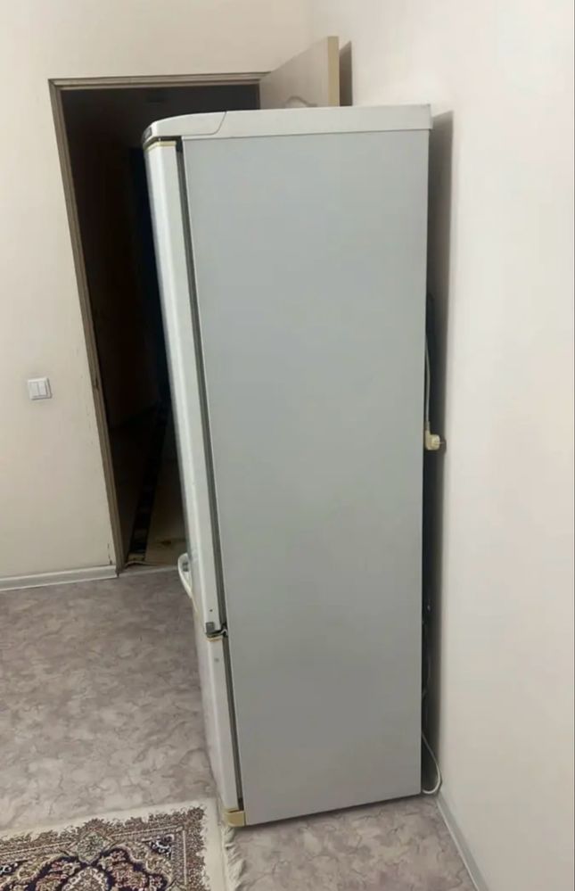 Продам холодильник в рабочем состоянии!!!