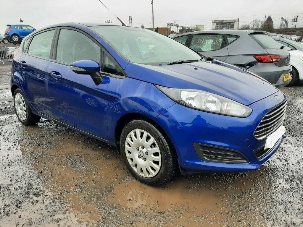Far stanga Ford Fiesta 6 2014 Hatchback 1.5 SOHC DI