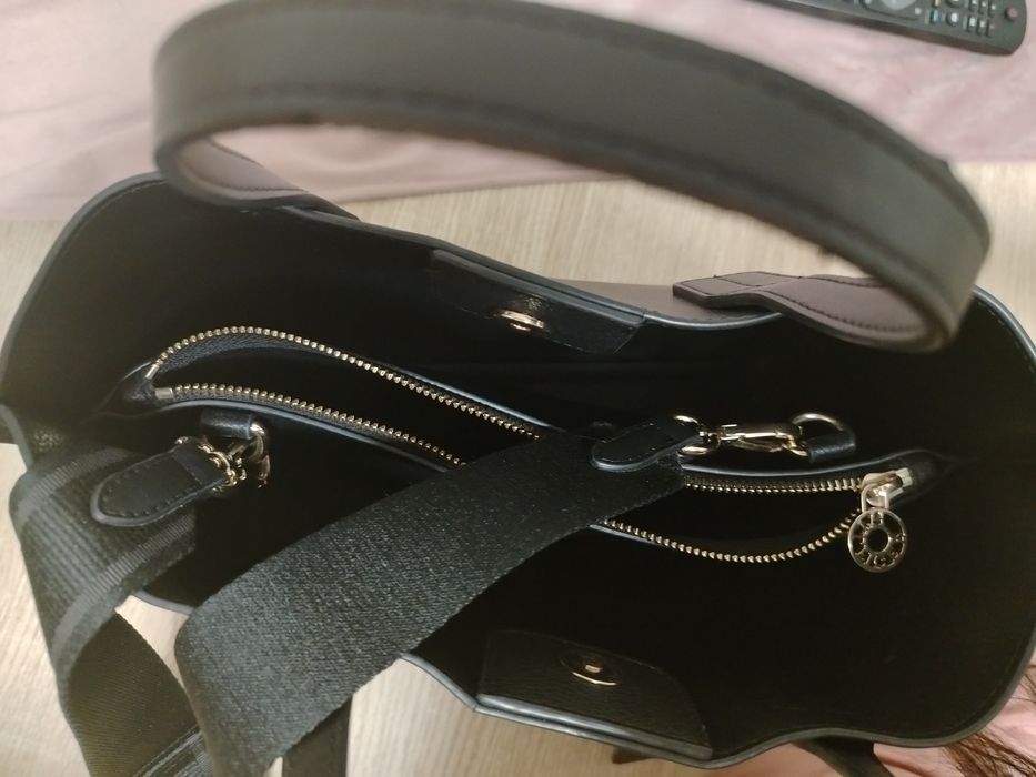 Geanta Tommy hilfiger originala distinct about you