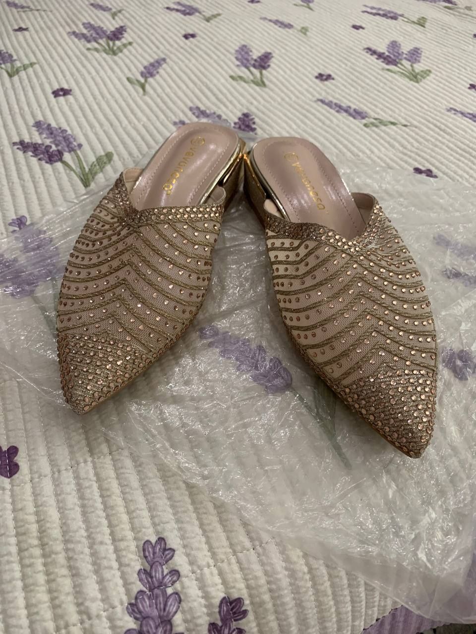 Sotiladi tuflilar razmer 36