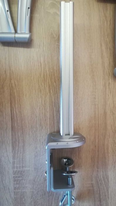 Двойна стойка за монитор