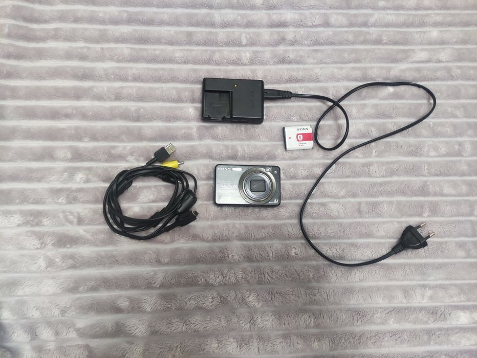 Фотоаппарат Sony Cyber-shot