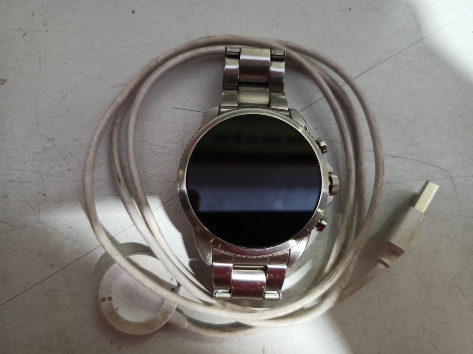 fossil smart watch