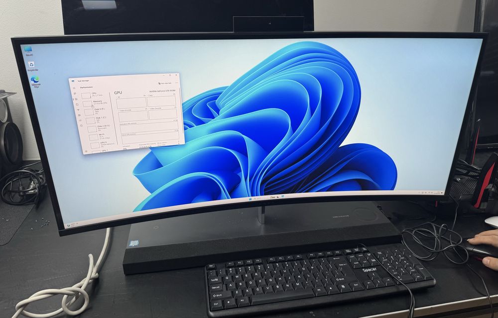 HP Envy 32” CURBAT All-in-one