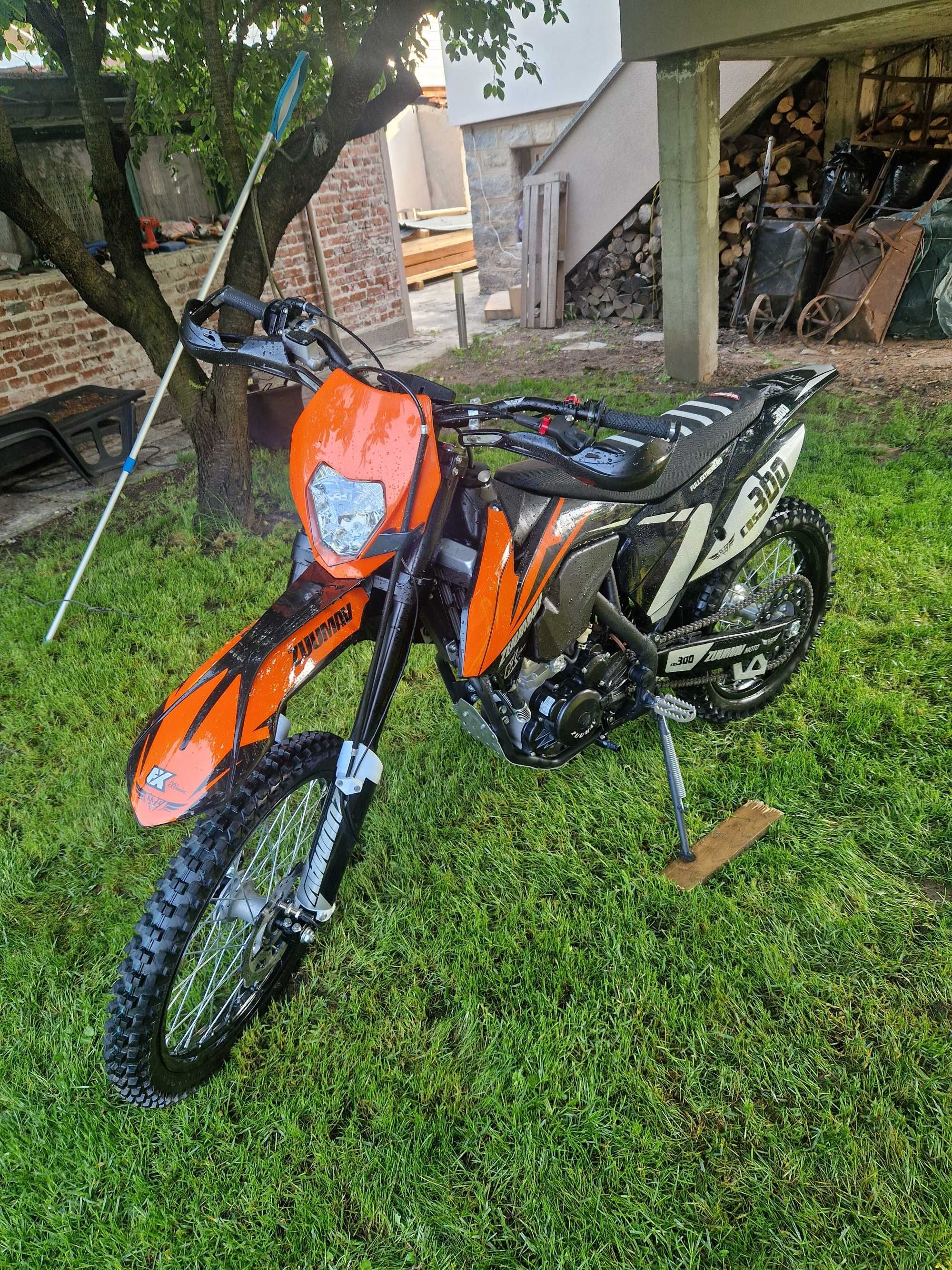 ZUUMAV K7 CBS300 Чисто нов каран е няколко пъти на 350км е