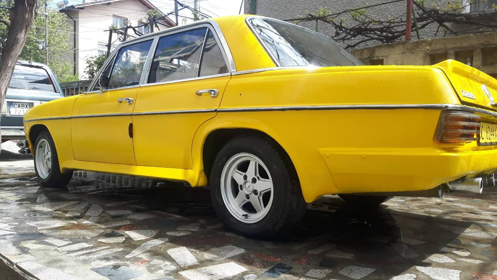 Мерцедес Mercedes 220D