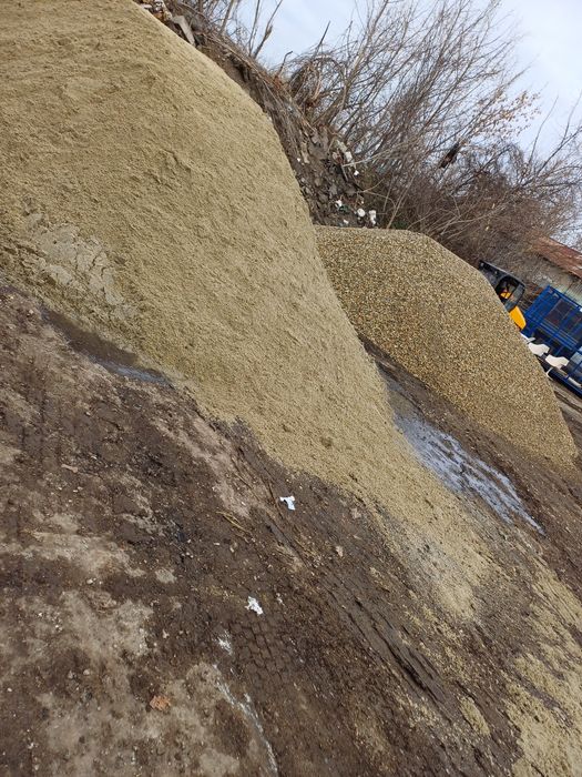 Transport nisip, piatra ,amestec ,moloz