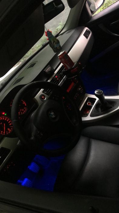 Vând bmw e90 facelift