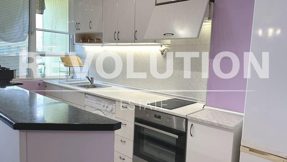 Двустаен апартамент в района на Чайка!