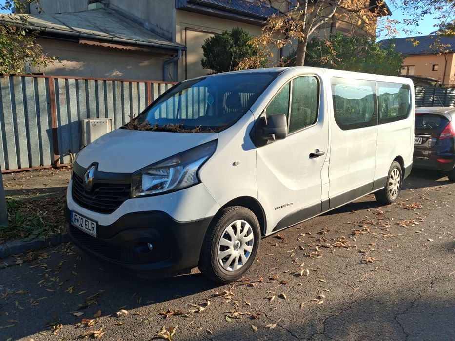 Renault Trafic 8+1 Lung