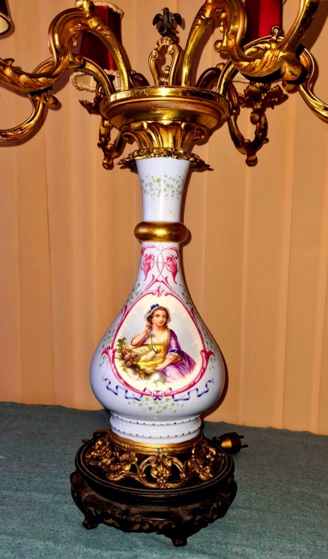 Sèvres Porcelain Fransoa linke Настолна лампа от 19-ти век.