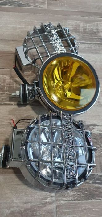 proiectoare ceata cromate cu grilaj de protectie