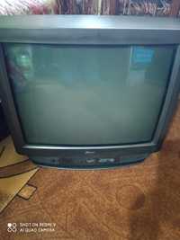 Продавам стар модел телевизор,