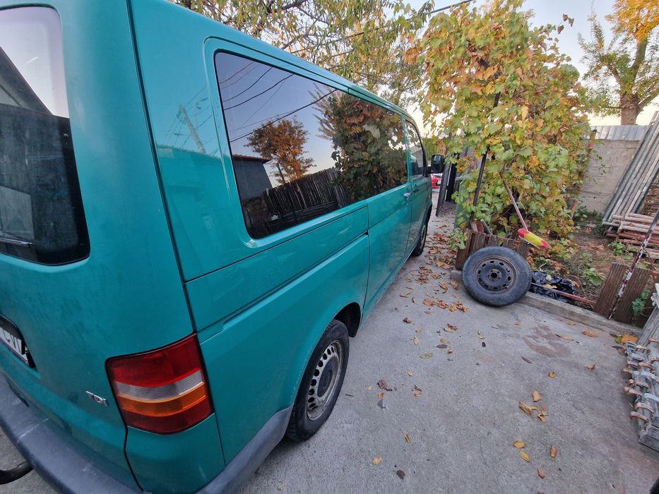 VW Transporter T5 1.9 TDI