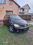 Golf 5 plus 1,6 benzină, 105cai, motor simplu.