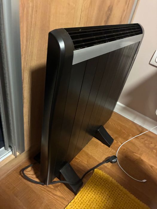 Cecotec конвектор радиатор с дистанционно, неизползван