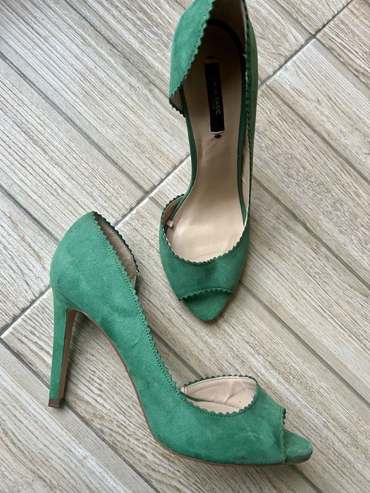 Zara обувки с ток 39 номер