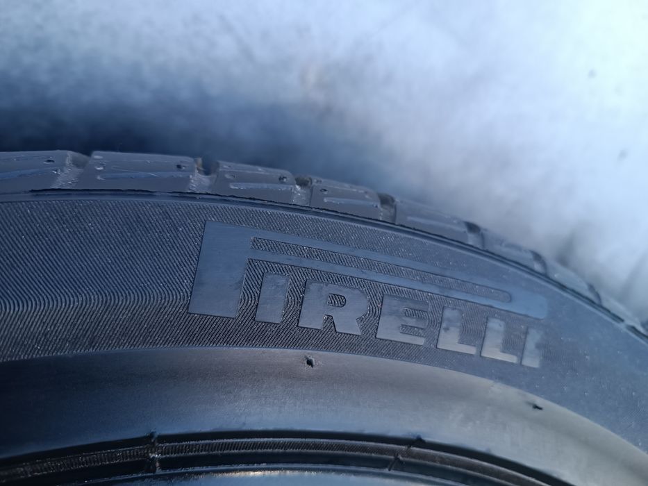 275/40/19 Pirelli