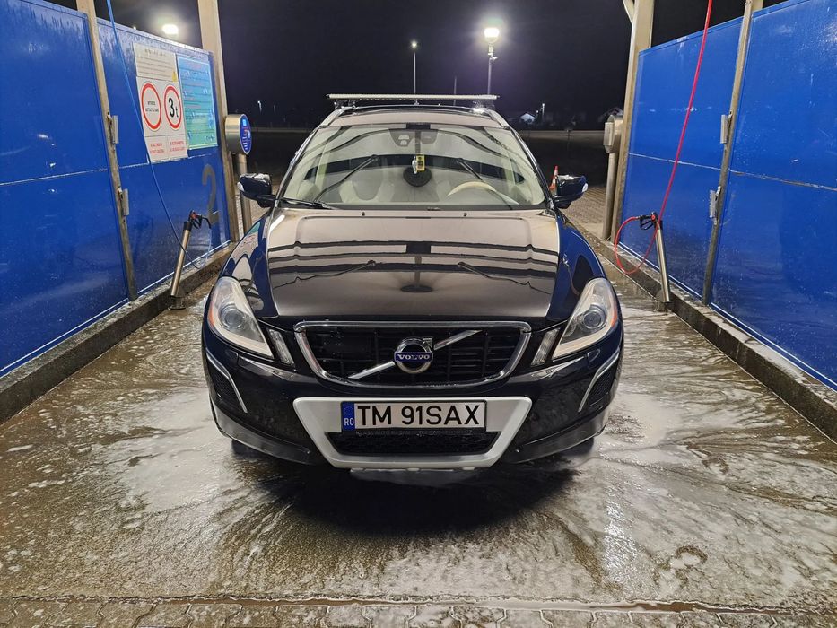 Volvo XC 60 Volvo xc60 2.4diesel 215 cp 4x4 panoramic mare