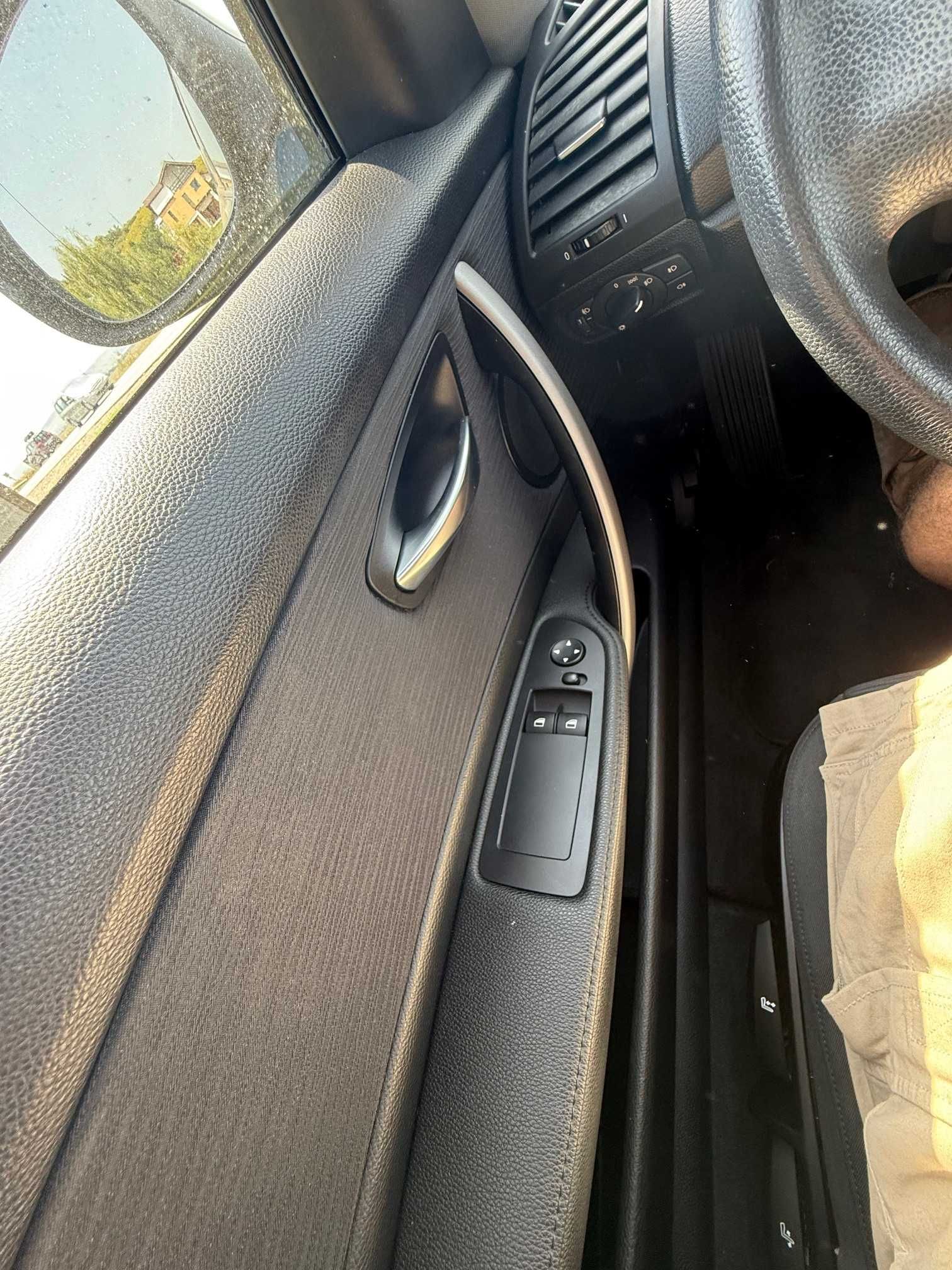 BMW 116I -90 KW (122 PS), Benzina, Manuala, 178231 km, 2011