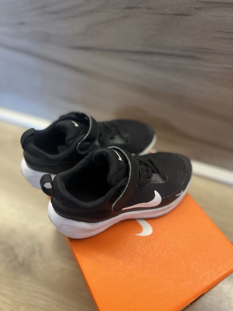 Zara, Nike детски обувки момче