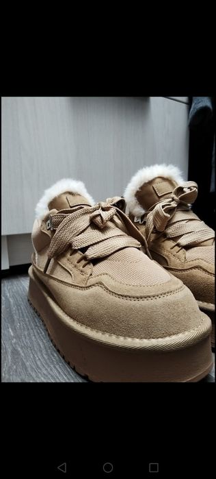 Продам модную зимнюю подростковую обувь, новая, не подошёл размер - 39