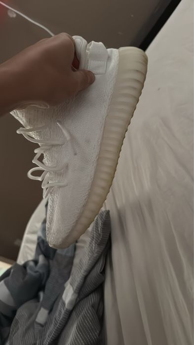 Vand yeezy albi originali