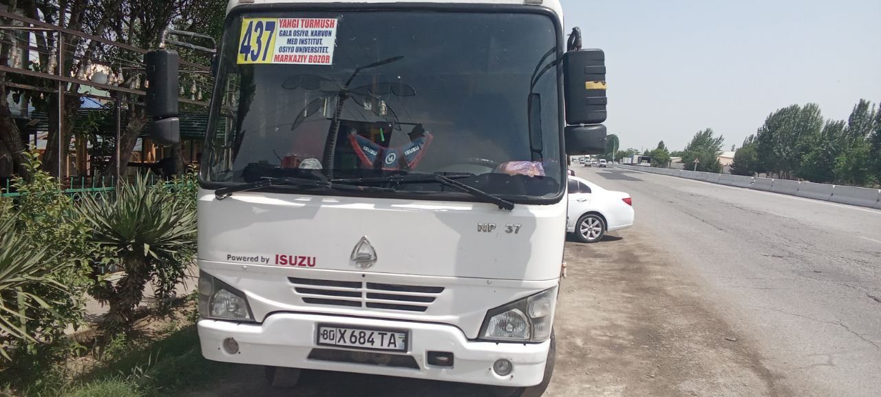 Isuzu avtobus sotiladi 2012