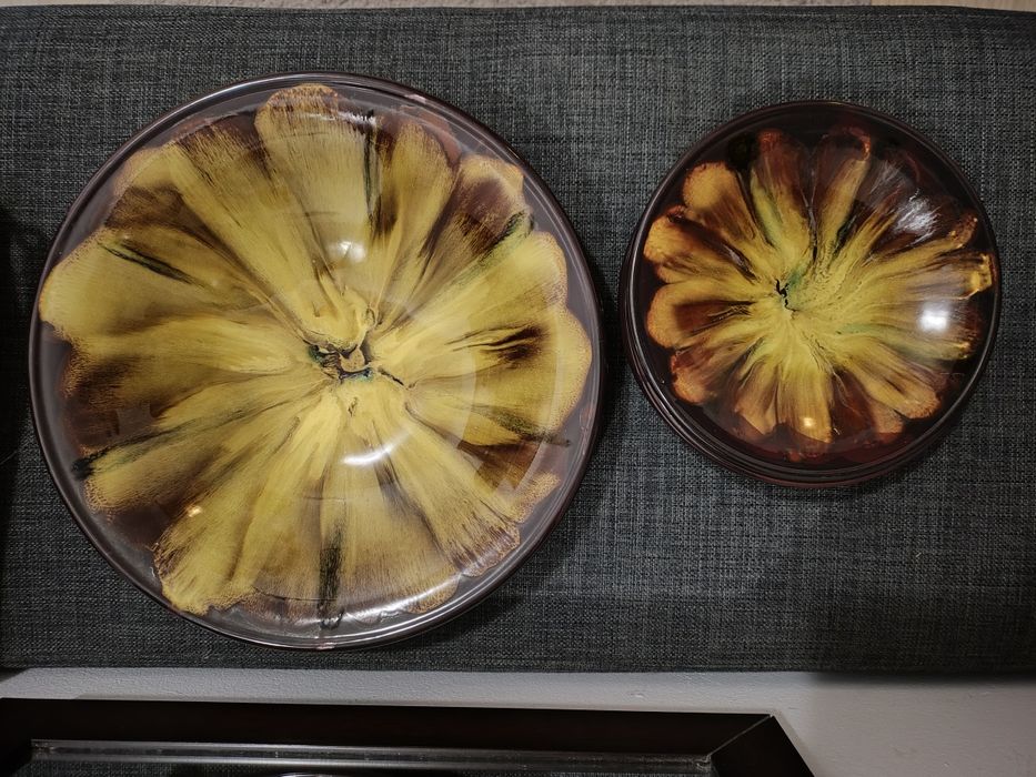 Комплект голяма чиния и 5 малки за десерт и плодове