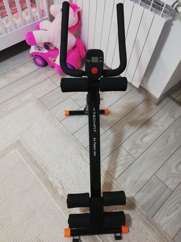 Aparat abdomene techfit ab 1000