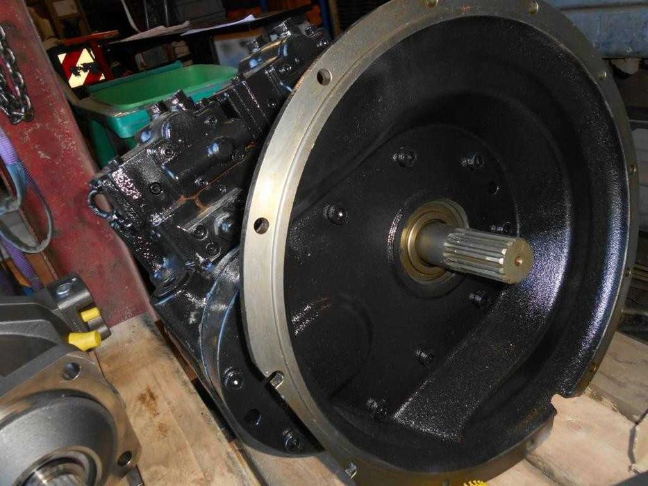 Pompa hidraulica originala Kawasaki KPM pentru Kobelco SK235 SR
