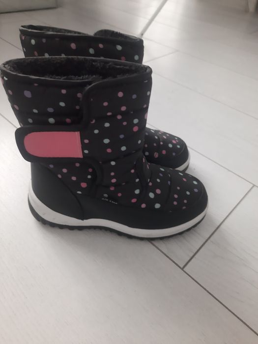 Нови детски ботуши