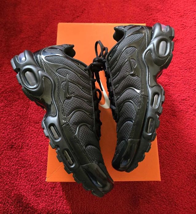 Nike Air Max TN Plus Triple Black (от/до 36-46 номер)(НАЙ-ПРОДАВАН)