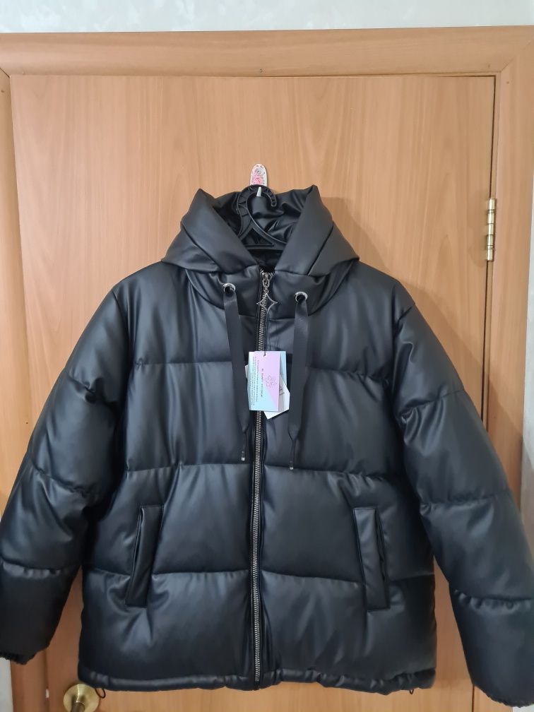 Новая зимняя женская куртка, экокожа, размер 54