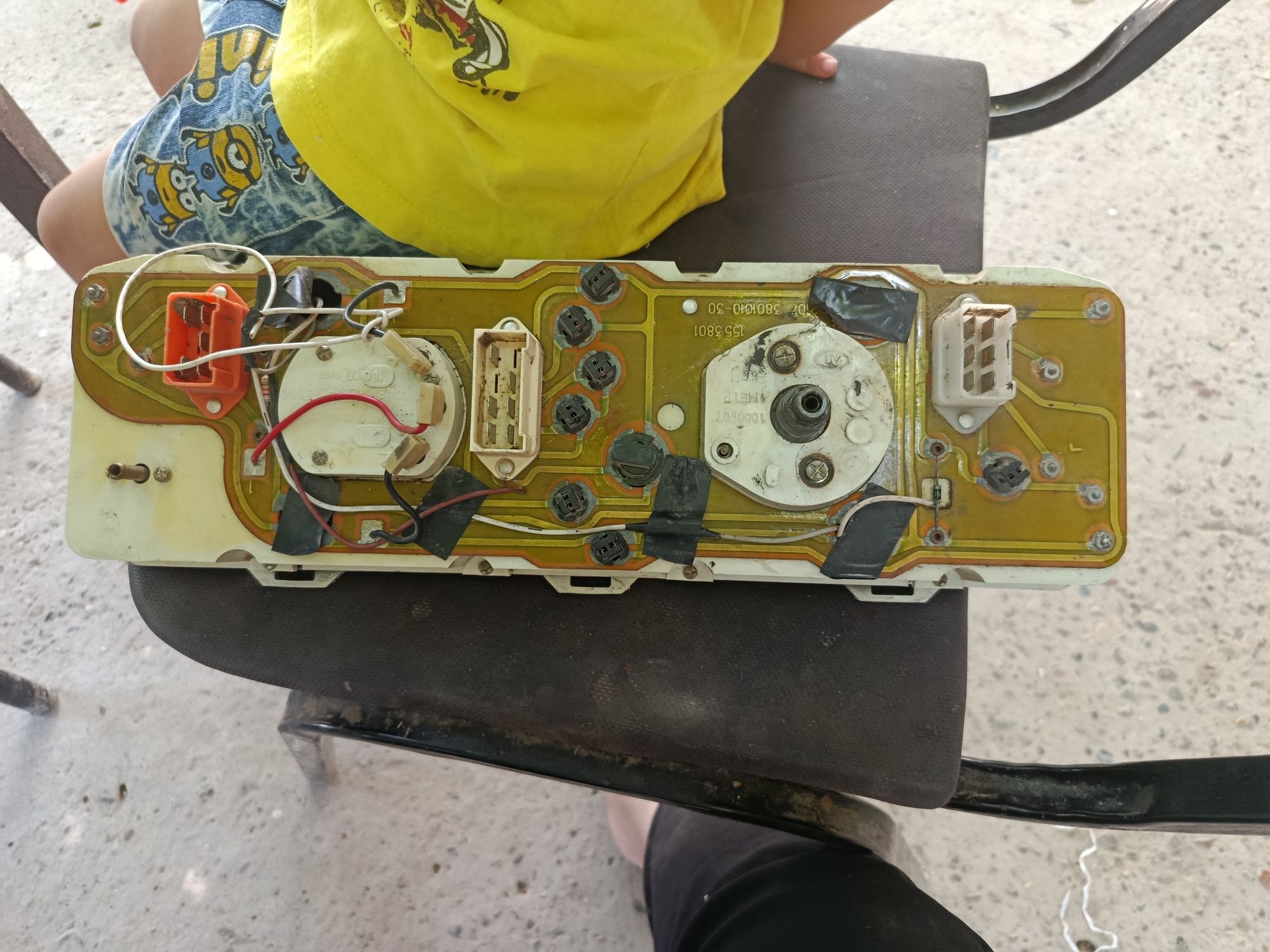 Vaz 2107 panel pribor + Бошка запчастла