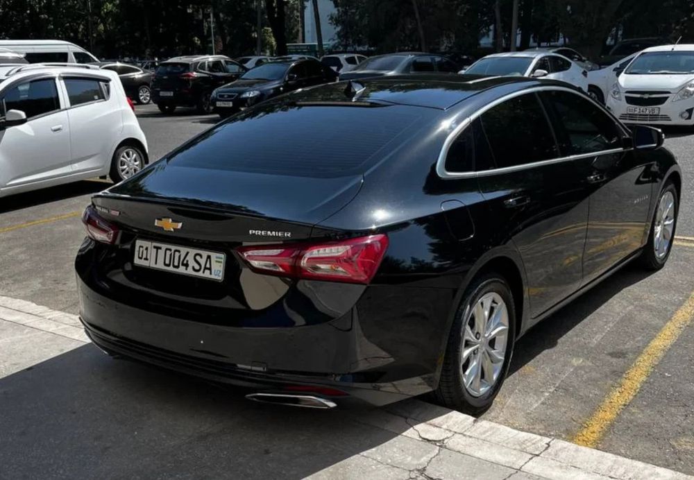 Qora Malibu premier. Fara oldi. Tumanka. Bamper. Lyuk rul bar. Luk buf